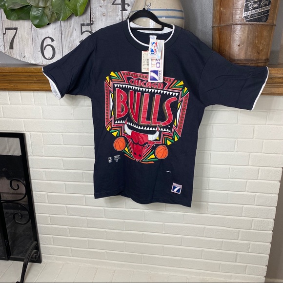 LOGO 7 Other - Logo 7 Vintage Chicago Bulls Layered Tee NWT Size Medium
